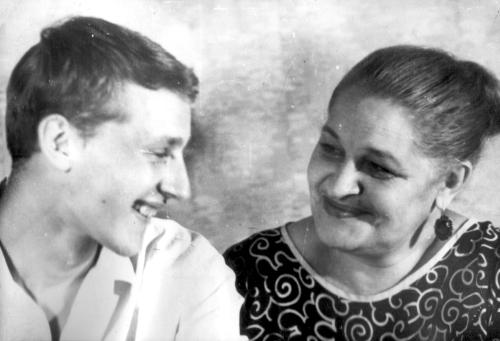 1968: Pawel und seine Mutter Antonia